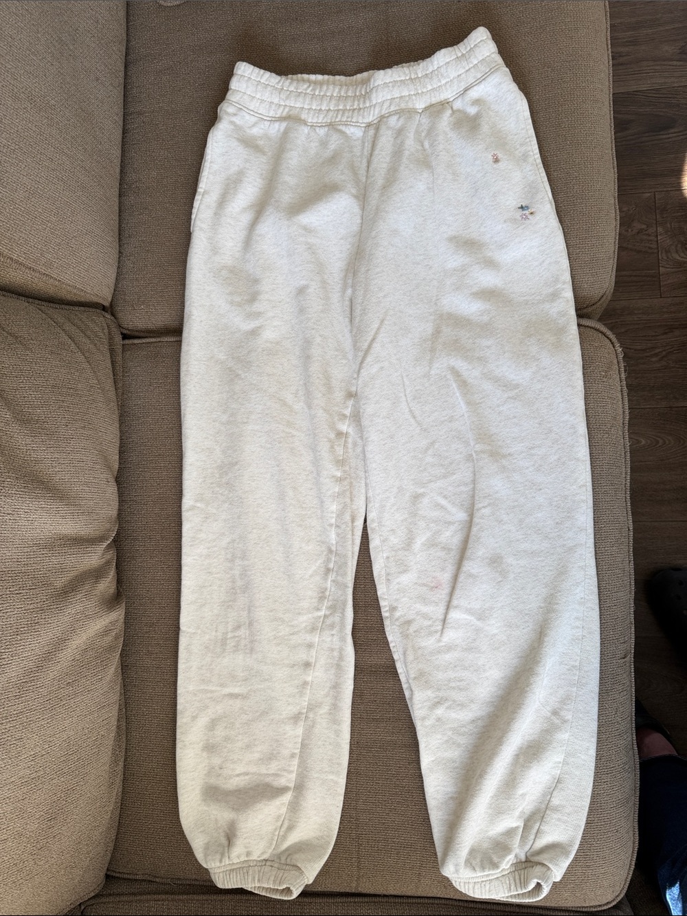 American Eagle Outfitters Women’s Sweatpants bundle in Light Gray and Cream - Picture 2 of 7